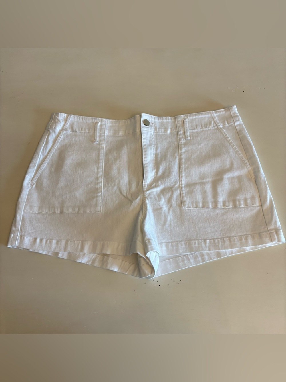 LOFT White Womens Utility Pocket Shorts Size 18 NEW